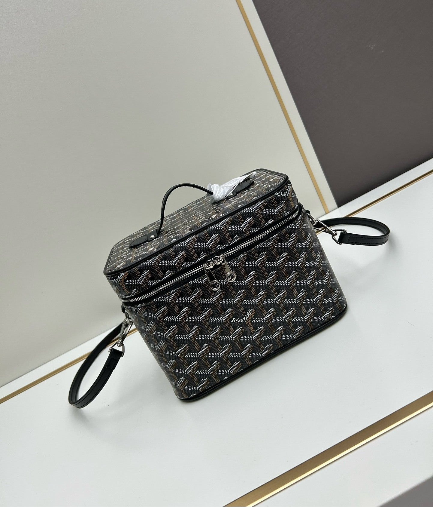 Collection Goyard – Vanity Bag Bandoulière Motif Goyardine (21×15×14 cm)