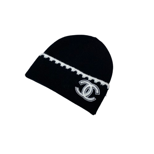 Bonnet CHANEL  en maille avec logo CC noir