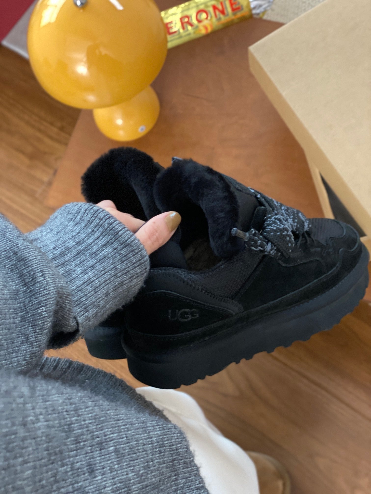 UGG Tasman Noir