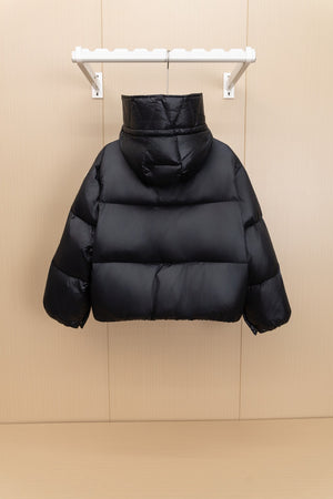 Doudoune Moncler noire – Coupe courte